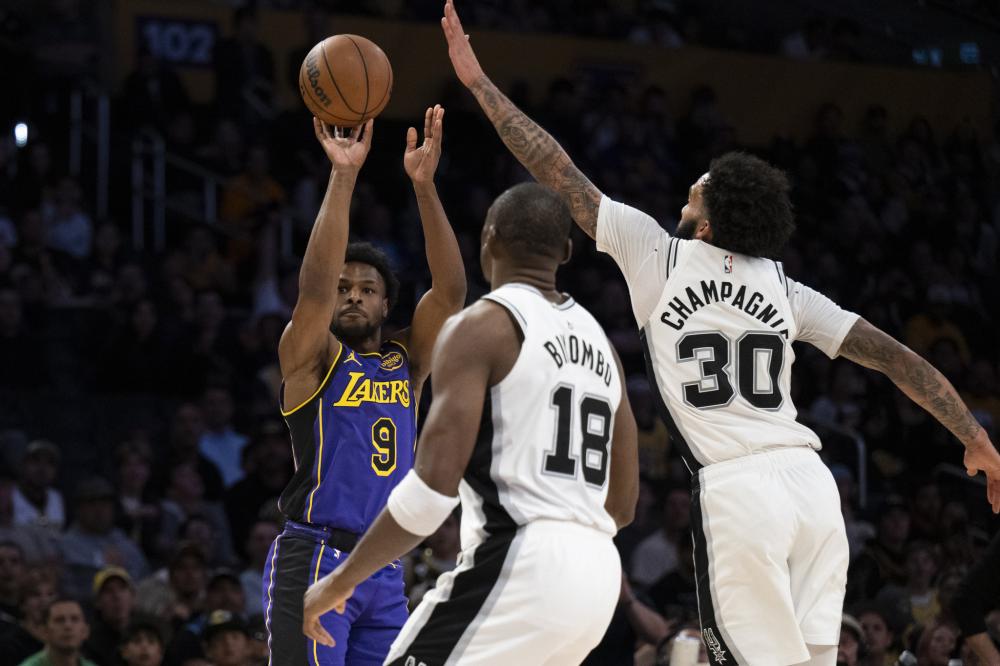 他成员在其 他成员在其