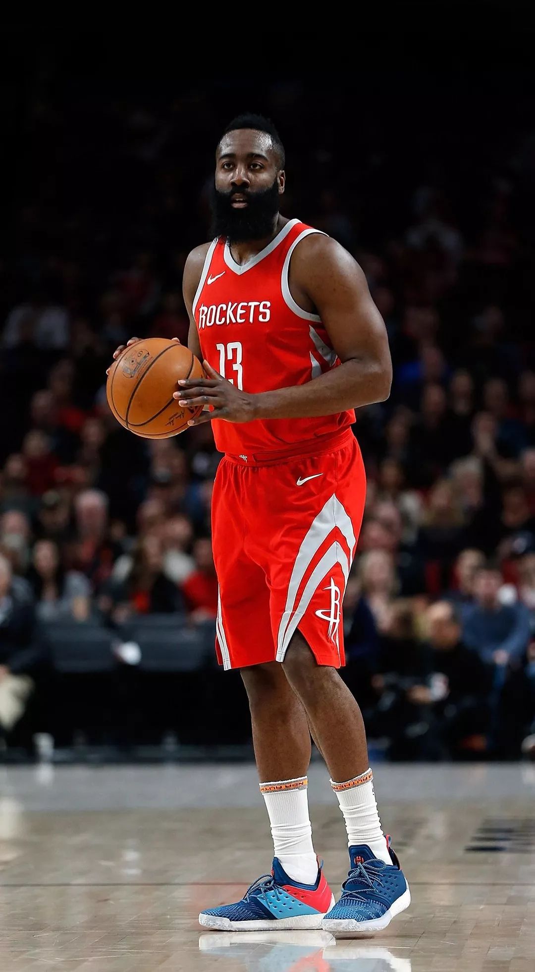 他通过强大 他通过强大