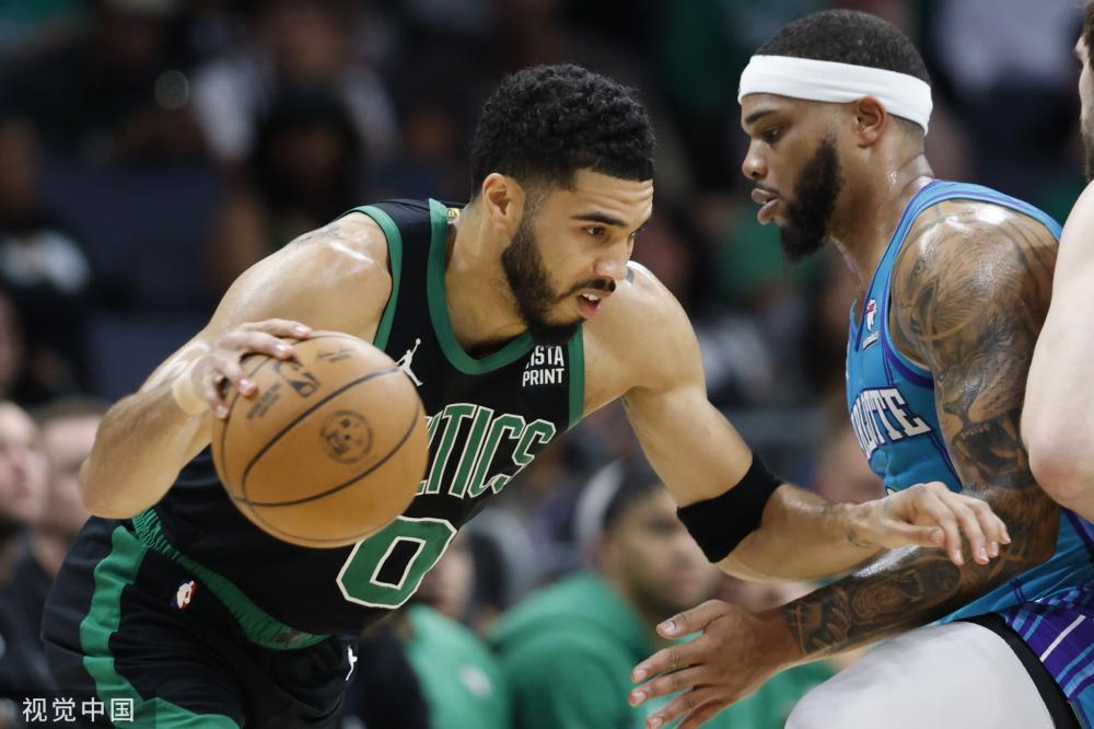 阔的舞台上 阔的舞台上