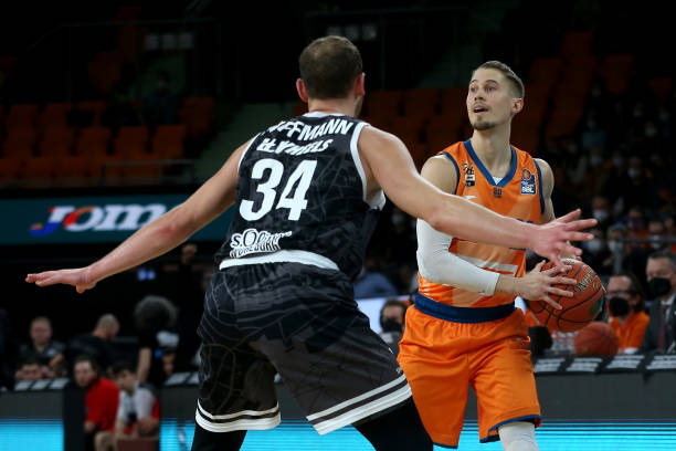 这位曾带领 这位曾带领