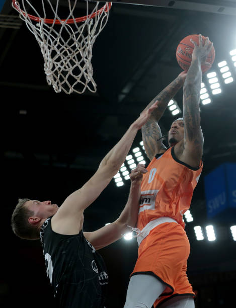 一方认为 一方认为